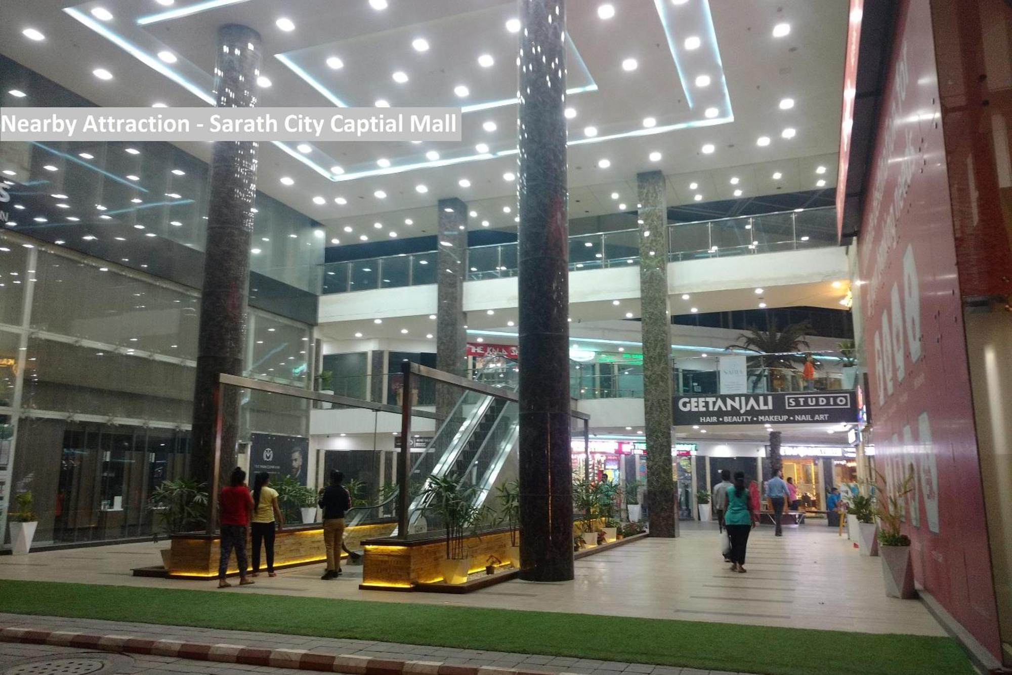 Capital O Rudra Grand Near Kondapur X Road Hotel Exterior photo